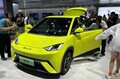 安価な乗用EV　BYD新型「シーガル」公開　4人乗りハッチバック、航続距離400kmか