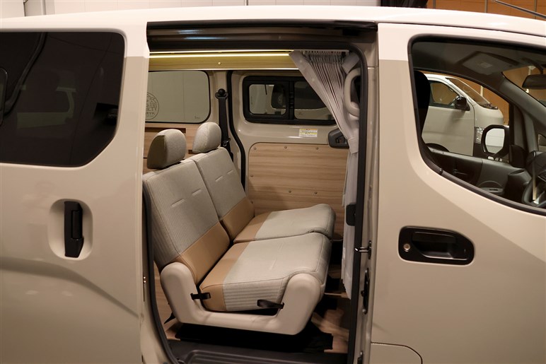 【車中泊の日産!?】NV200バネット マイルーム公開。カジュアル系アウトドア車が次のトレンド？464万円から