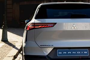 え…ミニバンじゃないの!? 三菱「グランディス」が“コンパクトSUV”へ進化して13年ぶりに復活！ 2025年度中に欧州で発売開始
