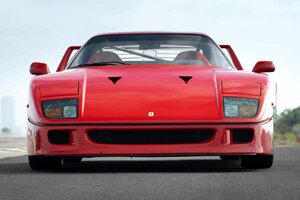フェラーリ「F40」が4.9億円！ 奇跡の個体はシングルオーナー、走行距離わずか932キロでした