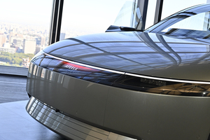 自動車メーカーですら苦戦する「EV」に電子やITメーカーが参入するのはなぜ？　どこに「勝ち筋」を見いだしているのか