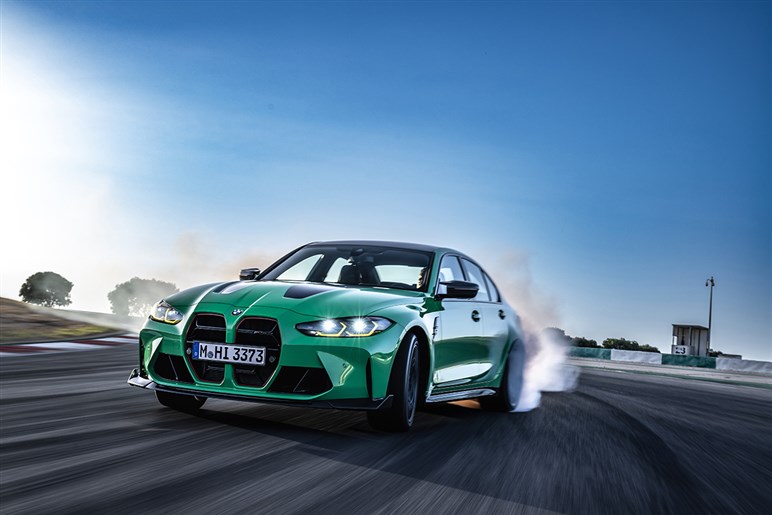 BMW新型「M3 EV」の車重はまさかの2.7トン!? プロトタイプから見えた驚きの中身とは