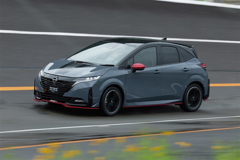 【快速4WDホットハッチ】オーラNISMO、マイチェンで待望の四駆追加！ デザインもアップデート