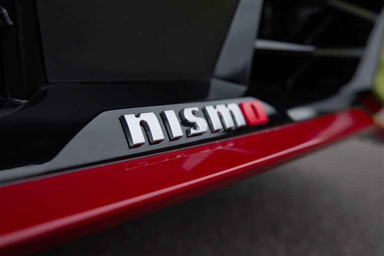 【快速4WDホットハッチ】オーラNISMO、マイチェンで待望の四駆追加！ デザインもアップデート