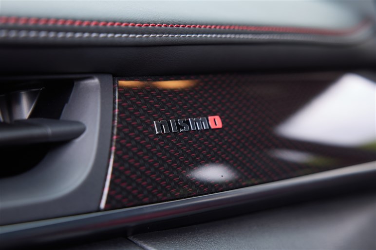 【快速4WDホットハッチ】オーラNISMO、マイチェンで待望の四駆追加！ デザインもアップデート