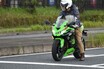 【速報インプレ】カワサキ「ニンジャZX-4RR」に公道で乗った!! 史上最強400ccは回すと速いけど、普通の速度でも扱いやすい！