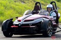 ヤマハが斬新「2人乗り3輪車」初公開へ！ 「マニュアルモード」搭載で「操縦の楽しさ」追求 このまま公道に出てきそうな高い完成度の「TRICERA proto」をJMS2025で披露へ