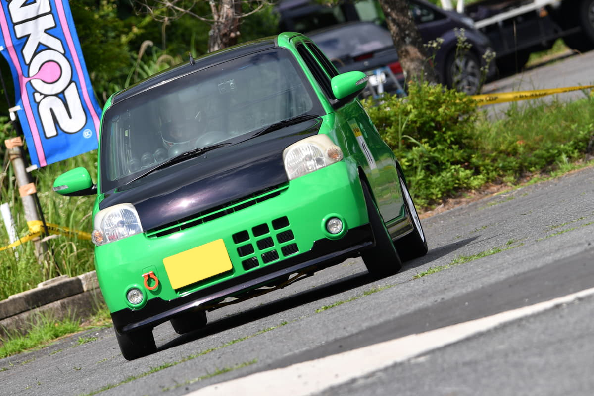 ダイハツ エッセだけのワンメイクレース ジムカーナに林道アタック サーキットトライアルもやる Esse Cup の全容 Auto Messe Web 自動車情報サイト 新車 中古車 Carview