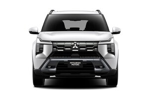 三菱が新型SUV「デスティネーター」公開。デザイン好評も、「パジェロ復活」を期待するユーザーからは落胆の声