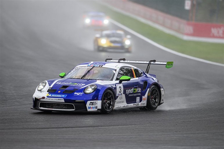 ポルシェが改良型レースマシンの今夏発表を予告！ 新型「911 GT3カップ」登場。空力と走りを刷新