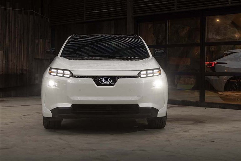 スバルが米で公開の新型SUV「アンチャーテッド」に日本のユーザーはどう反応？ 走行性能に高い期待も、デザインとBEV化は否定的