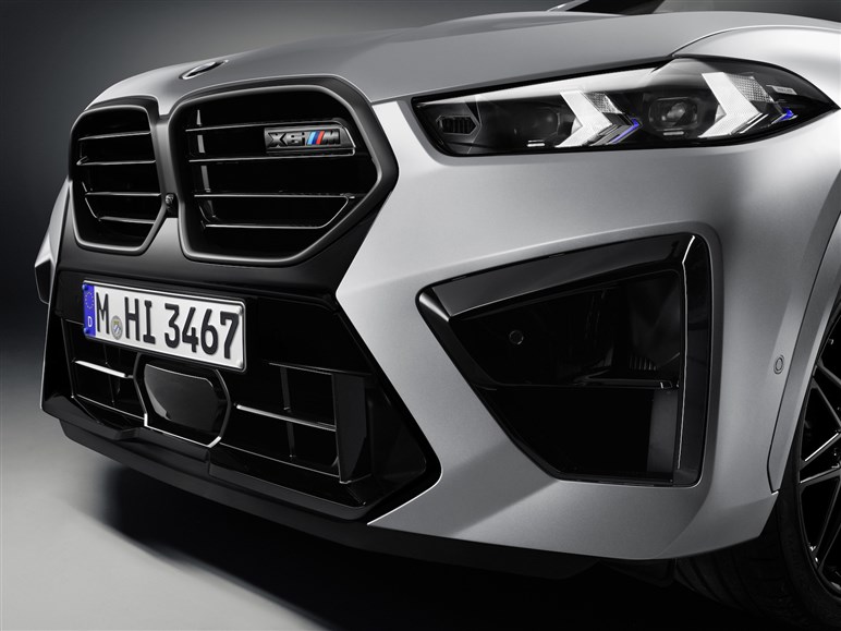 スーパーカー顔負けの超絶スペック。BMW新型「X6／X6M」発売。1622から