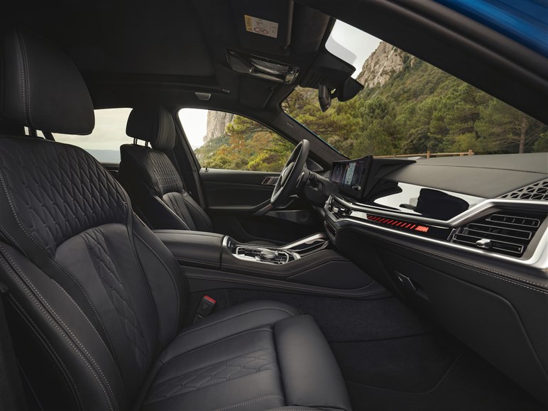 スーパーカー顔負けの超絶スペック。BMW新型「X6／X6M」発売。1622から