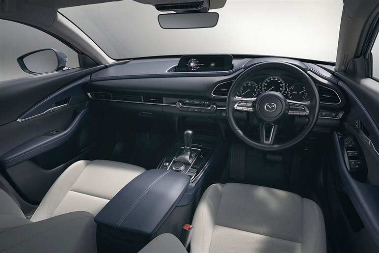 マツダ Cx 30 ベーシックなガソリンで十分 プロアクティブでも装備は充実 Carview 自動車情報サイト 新車 中古車 Carview