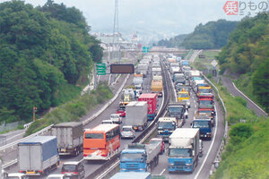 “短すぎるランプ”を改良！ 「事故率ワーストの自動車専用道路」名阪国道で進む安全対策