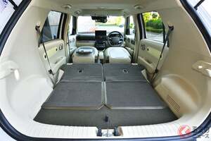 新「コンパクトSUV」に大反響！ 全長3.8mボディ×“めちゃ広ッ車内”に「車中泊にも使えそう」の声も！ 今なら「56万円オトク」なのも嬉しい！ 専用外装＆“お洒落内装”のヒョンデ「インスタークロス」に注目！