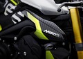 【トライアンフ】STREET TRIPLE 765 究極のサーキットウェポン「RX」、限定生産「Moto2（TM）エディション」を発表