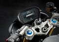 【トライアンフ】STREET TRIPLE 765 究極のサーキットウェポン「RX」、限定生産「Moto2（TM）エディション」を発表
