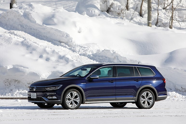 雪上で堅実な性格を改めて感じる　思いっきり安定志向のパサートオールトラックと地味なティグアン