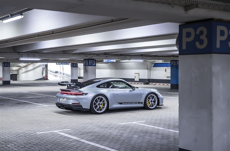 新型ポルシェ 911 Gt3はサスペンションと空力の変更で新次元へ Gt3モデル最後のピュアエンジンか Carview 自動車情報サイト 新車 中古車 Carview