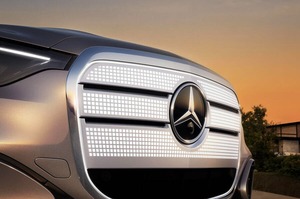 メルセデス・ベンツのベストセラー車に新型登場　2026年発売『GLC』のデザインや性能は？