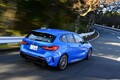 弾けるように走る新型 BMW M135i「駆け抜ける歓び」は新たな局面へ【国内テスト】