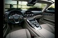 高性能版は557ps／680Nm、メルセデス AMG GT「ロードスター」が登場