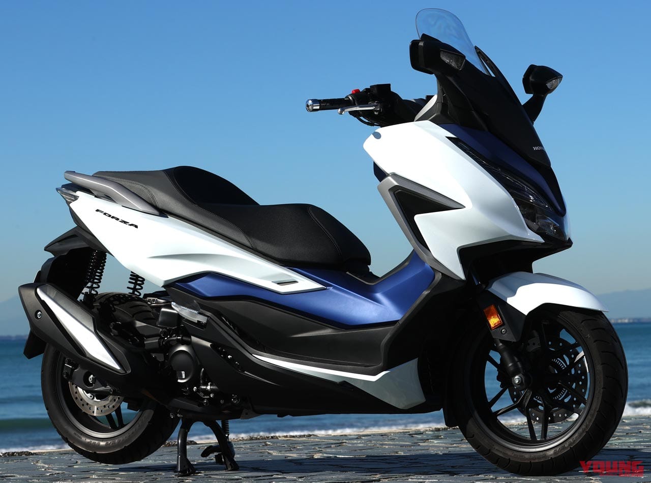 ホンダ フォルツァ写真解説 スポーティーデザインの250ccフルサイズスクーター Webヤングマシン 自動車情報サイト 新車 中古車 Carview