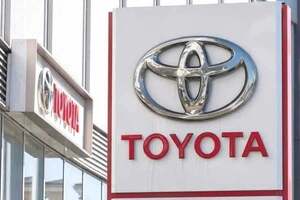 なぜトヨタは米国で「4万円」値上げに踏み切ったのか？ 佐藤社長「ジタバタしない」発言に秘められた企業戦略の真意を探る