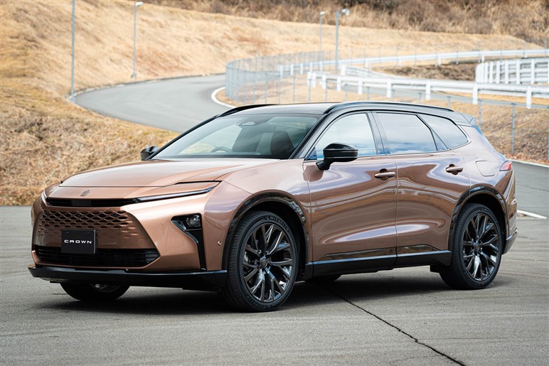 【あなたはアリ？ナシ？】SUV×ワゴンの「クラウンエステート」に賛否両論。双方の意見をチェックしてみた