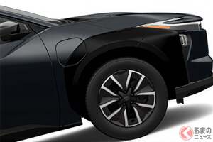 トヨタ新型「“5人乗り”ミドルSUV」発売に大反響！ “70万円値下げ”＆今なら「90万円オトク」に「これなら乗り換えを検討できる」の声も！ “内外装デザイン大刷新”で進化した「bZ4X」最安モデルに注目！