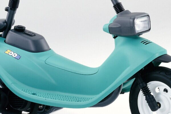 ホンダが35年前に発売した「限りなく電動キックボードっぽい」50cc原付とは？ コンセプトは“当たらずも遠からず”だった!?