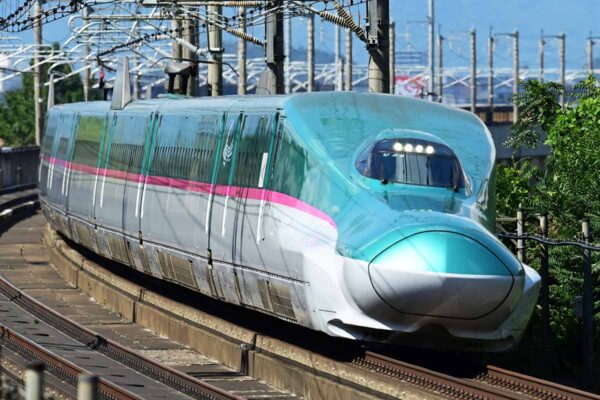 新幹線の“あり得ない運転”JRなぜOKした!? 鉄道視点でみる『新幹線大爆破』 新作が「はやぶさ」であるもっともな理由【ネタバレなし】