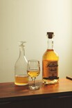 山本憲卓の小さな猪口と泡盛「ザ ミズホ」で沖縄の風を感じて──連載：酒器と銘酒