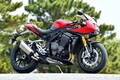 本気で速いカフェレーサーだ!【トライアンフ スピードトリプル1200RR】試乗ショートインプレッション