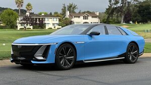 群を抜く存在感　驚嘆のデザインでラグジュアリーの概念を再定義　GM製高級電動サルーン「キャデラック セレスティック」登場！