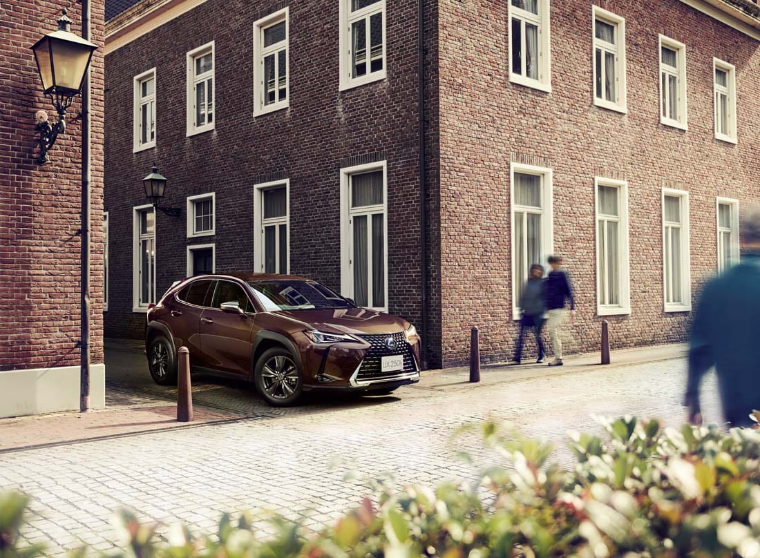 レクサス Ux 特別仕様車 Brown Edition が新登場 ノーブルブラウンの内装ワンポイントカラーや専用加飾がオシャレ 新型車レポート スタイルワゴン ドレスアップナビ 自動車情報サイト 新車 中古車 Carview