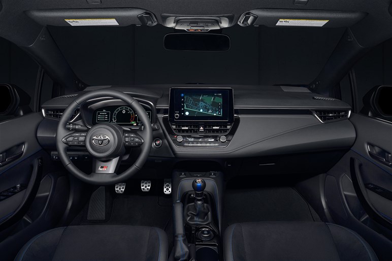 【違いはデカい】改良型「GRカローラ」の変貌ぶりが米で話題。日本のファンには売ってくれるの？
