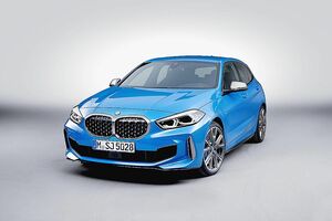 BMWジャパン、「1シリーズ」の標準装備を追加して価格改定　「118i」は25万円アップ