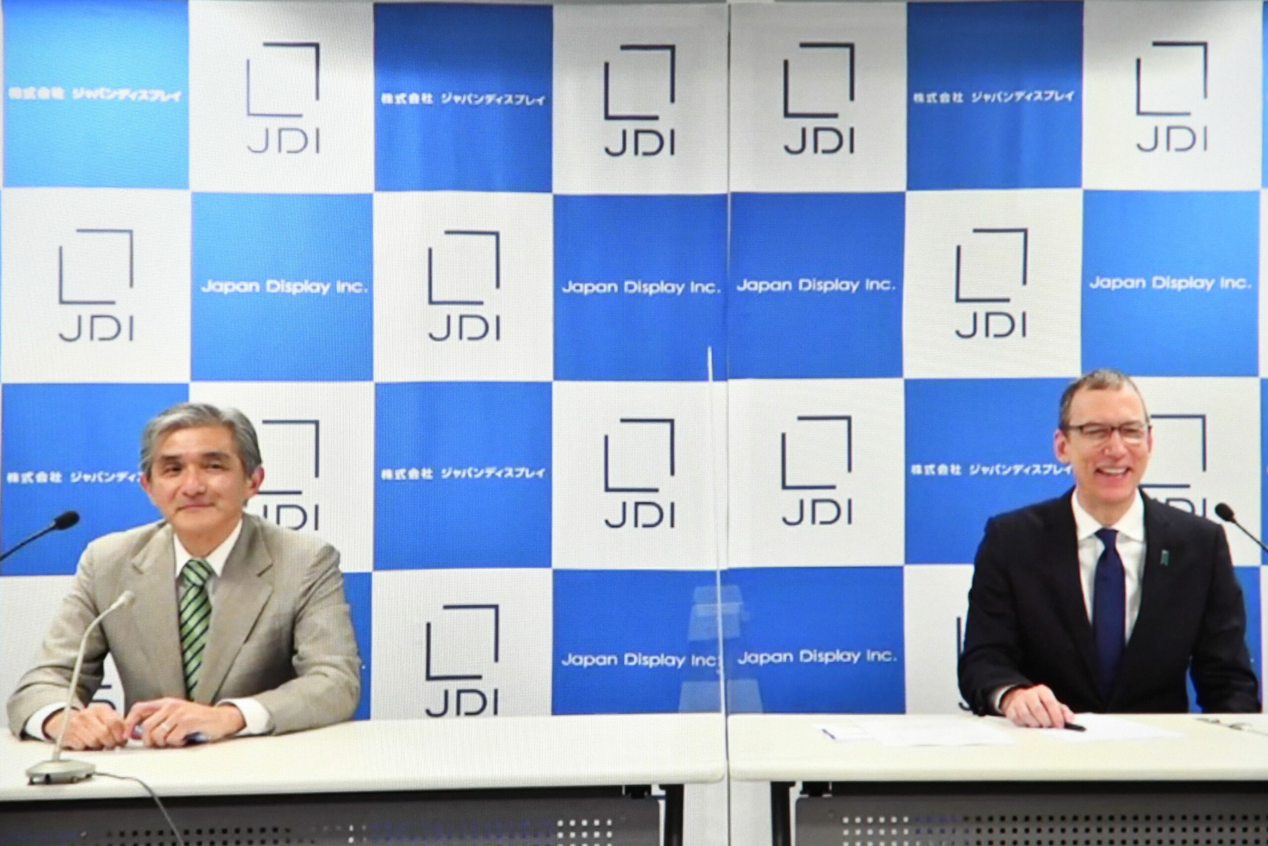 ジャパンディスプレイ、菊岡社長が退任　キャロン会長に決定機能一元化