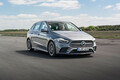 ライバル対決　BMW 223iアクティブツアラー対メルセデスB 250　果たして勝者はどちら？