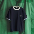 人気アイコンがエレガントに映えるディオール──2025年夏のTシャツ&カットソーコレクション