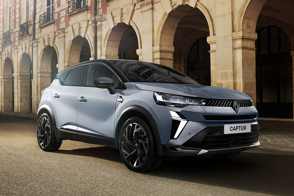 2つのハイブリッドが選べる！ルノーが個性的でモダンなデザインが際立つ最新コンパクトSUV「キャプチャー」を発売