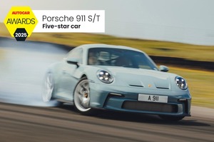 歴史へ名を残す金字塔　ポルシェ911 S/T：ベストポイント賞　AUTOCARアワード2025