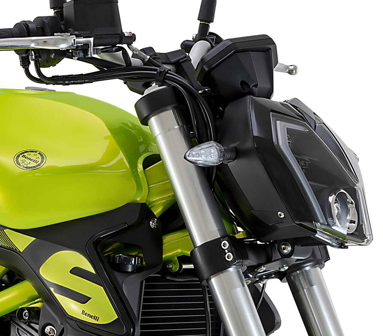 ベネリ Tnt249s の日本での正規販売が決定 ヨーロピアンデザインの水冷2気筒250ccネイキッドバイク 21速報 Webオートバイ 自動車情報サイト 新車 中古車 Carview