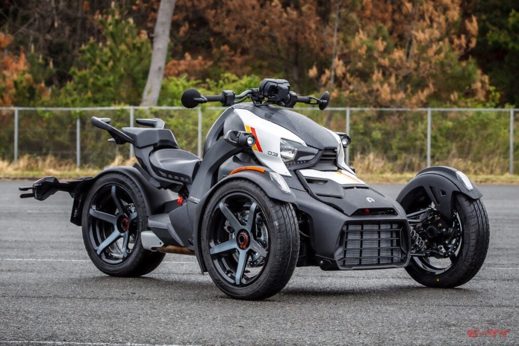 クルマの免許で乗れるバイク カナダ生まれのbrp Can Am はスポーツカーともバイクとも違う運転感覚だった モーサイ 自動車情報サイト 新車 中古車 Carview