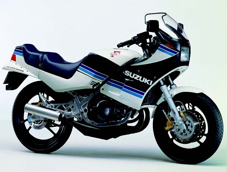 RG250Γの登場によってレーサーレプリカブームが到来！【日本バイク100年史 Vol.030-1】（1983-1984年）＜Webアルバム＞