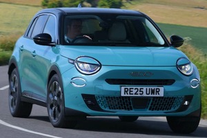 カワイイ500のお兄さん　フィアット600と600e（1）　HVかEV選べるハードをチェック