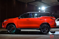 トヨタ 新3列SUV「フォーチュナー コマンダー」発表！ 黒さ強調の光沢顔 2.4Lディーゼル搭載で約520万円 泰で登場