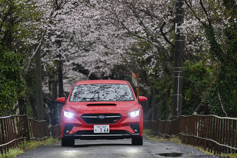 4万円弱でレヴォーグが激変する神アプデ。eチューンは全オーナーが装着すべし！